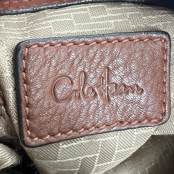 COLE HAAN Chestnut brown Pebbled Leather Slouchy Shoulder Bag Purse Large Buckle - Picture 9 of 10